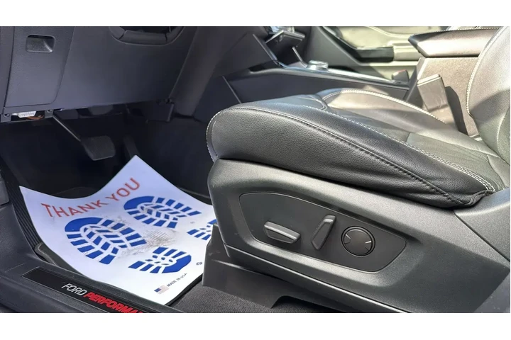 $30857 : Ford Explorer 2022 ST 4dr SU image 10