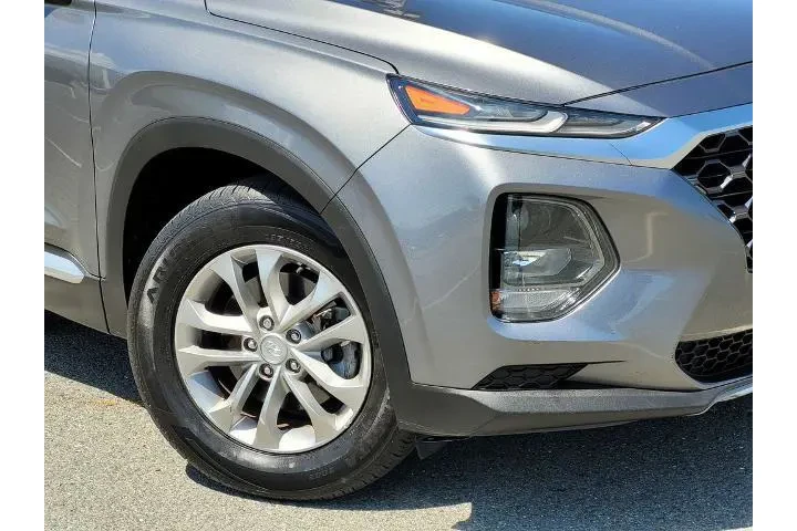 $19400 : Hyundai SANTA FE 2019 SE 2.4 image 9
