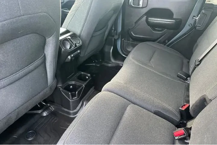 $37995 : Jeep Wrangler 2024 4x4 Sport image 4