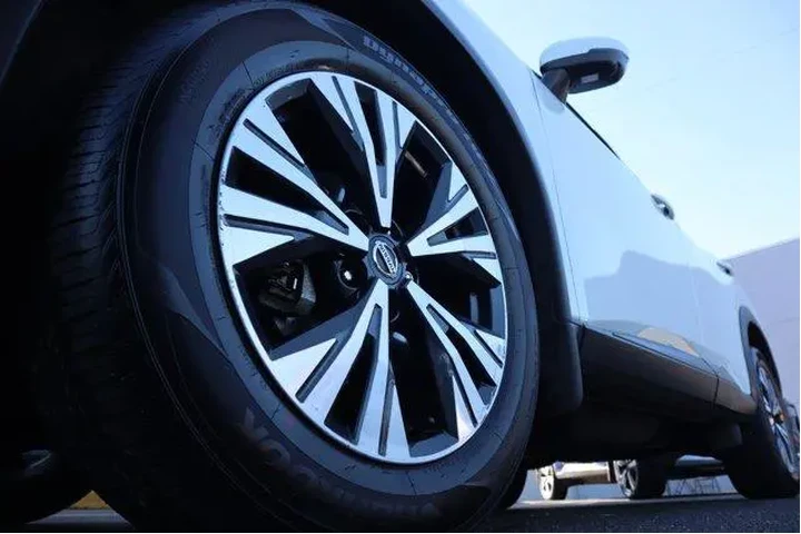 $20552 : Nissan Rogue 2021 AWD SV 4dr image 8