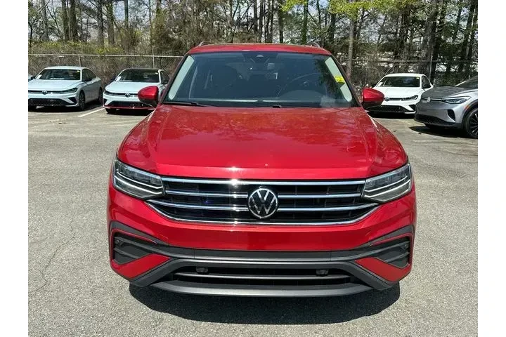 $20993 : Volkswagen Tiguan 2022 SE 4d image 2