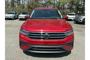 $20993 : Volkswagen Tiguan 2022 SE 4d thumbnail