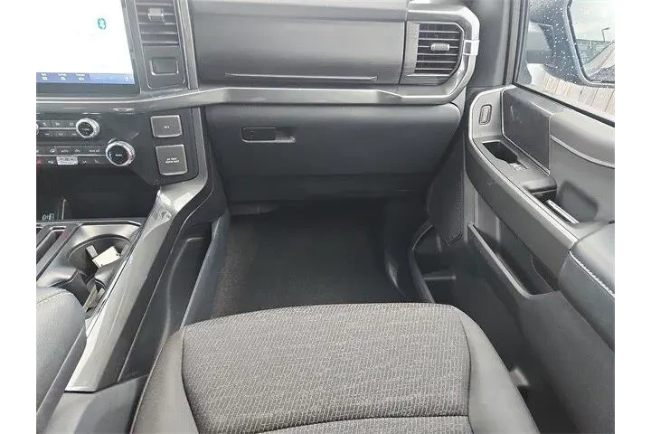 $39895 : Ford F-150 2022 4x4 XLT 4dr image 10