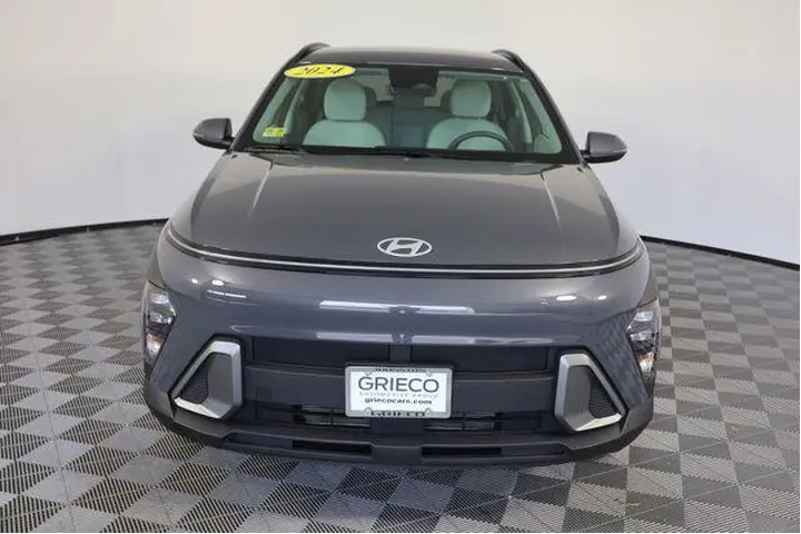 $22878 : Hyundai KONA 2024 AWD SEL 4d image 3