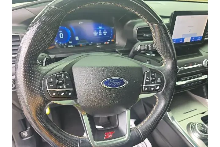 $23898 : Ford Explorer 2020 AWD ST 4d image 10