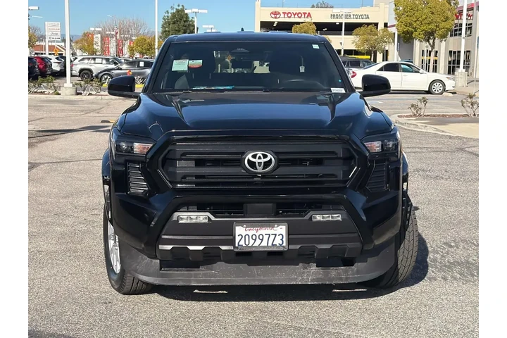 $37540 : Toyota Tacoma 2025 4x4 SR5 4 image 2