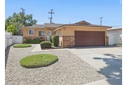 $2100 : Hermosa casa🏠en Torrance CA🏠 thumbnail