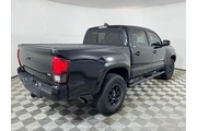 $30900 : Toyota Tacoma 2022 4x2 TRD O thumbnail