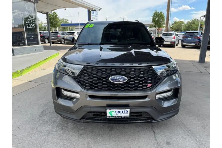 2020 Explorer ST AWD image 2