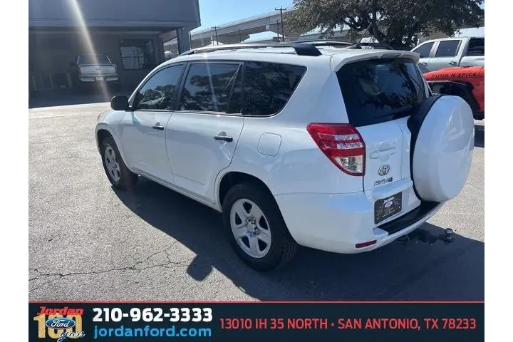 $11995 : Toyota RAV4 2011 Base 4dr SU image 5