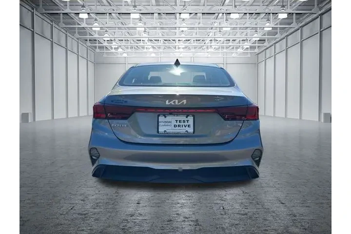 $18999 : Kia Forte 2023 LXS 4dr Sedan image 6