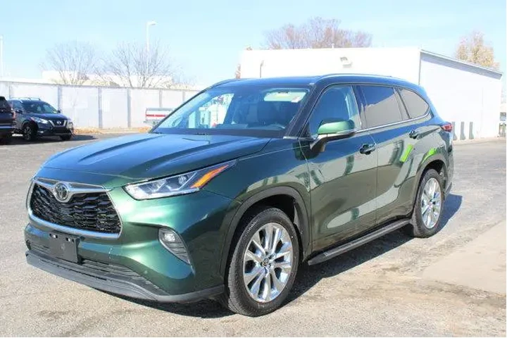 $34987 : Toyota Highlander 2023 Limit image 7