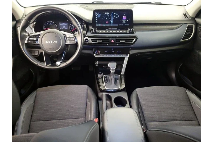 $22998 : Kia Seltos 2023 AWD S 4dr SU image 9