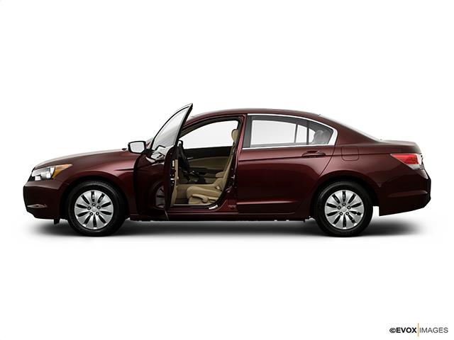 2009 Accord image 1