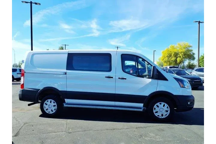 $34423 : Ford Transit 2024 250 3dr SW image 7
