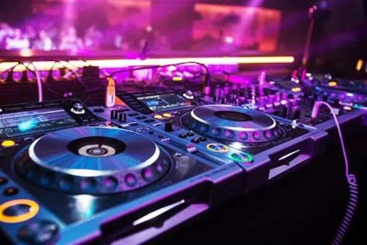 DJ KM image 3