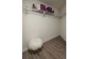 $1400 : Modern Studio apartment for re thumbnail