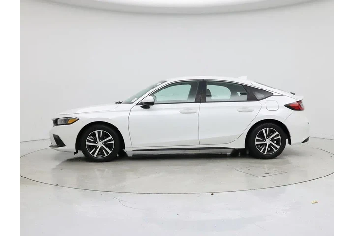 $25998 : Honda Civic 2024 LX 4dr Hatc image 3