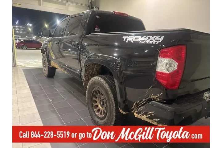 $35005 : Toyota Tundra 2019 4x4 SR5 4 image 7