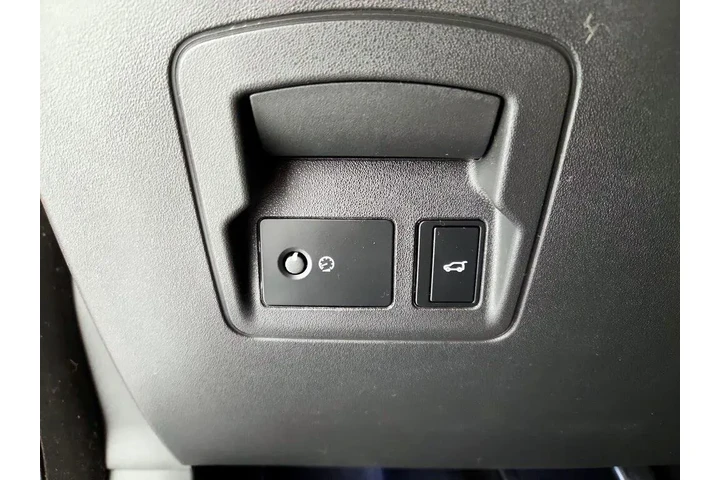 $38998 : Land Rover Range Rover Velar image 5