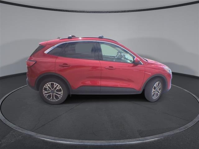 $18500 : PRE-OWNED 2020 FORD ESCAPE SEL image 9