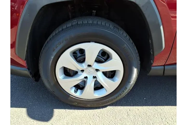 $24963 : Toyota RAV4 2023 LE 4dr SUV image 9