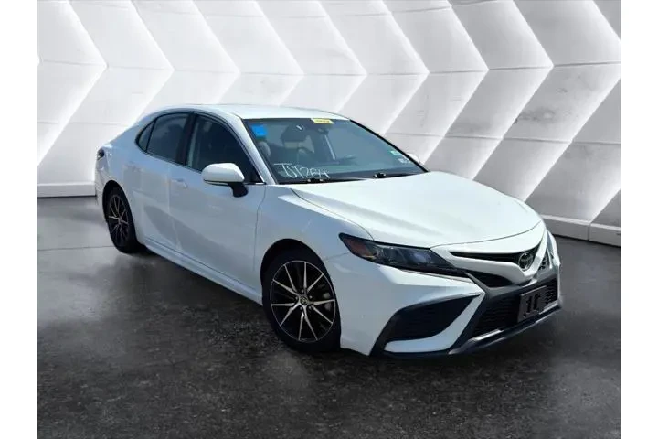 $22995 : Toyota Camry 2023 SE 4dr Sed image 4