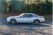 $24995 : Dodge Challenger 2023 R/T 2d thumbnail
