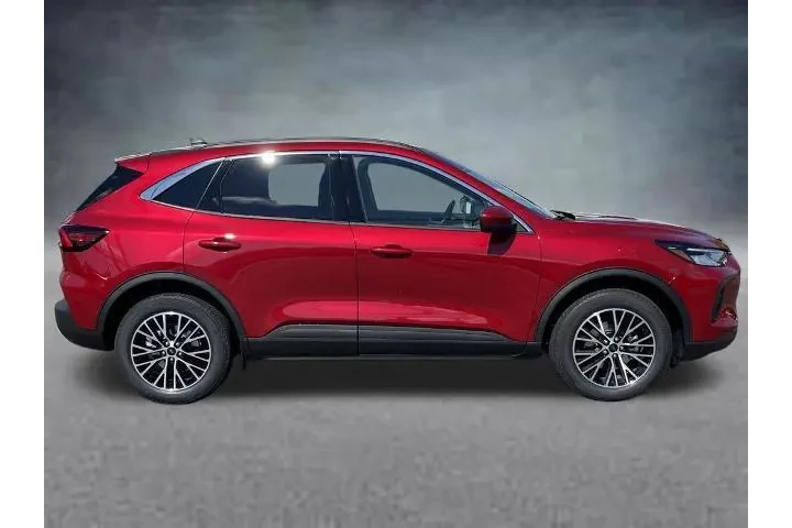 $29000 : Ford Escape Plug-In Hybrid 2 image 4