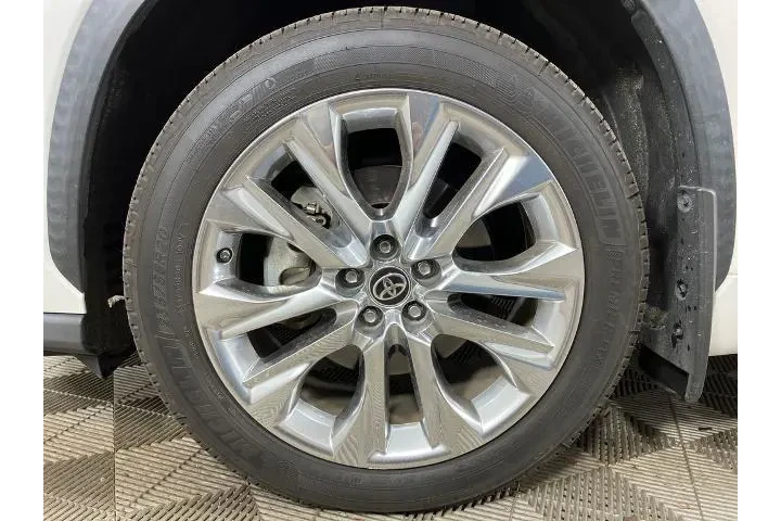 $35900 : Toyota Highlander Hybrid 202 image 10