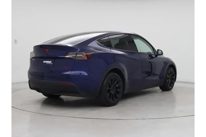 $27998 : Tesla Model Y 2022 AWD Long image 8