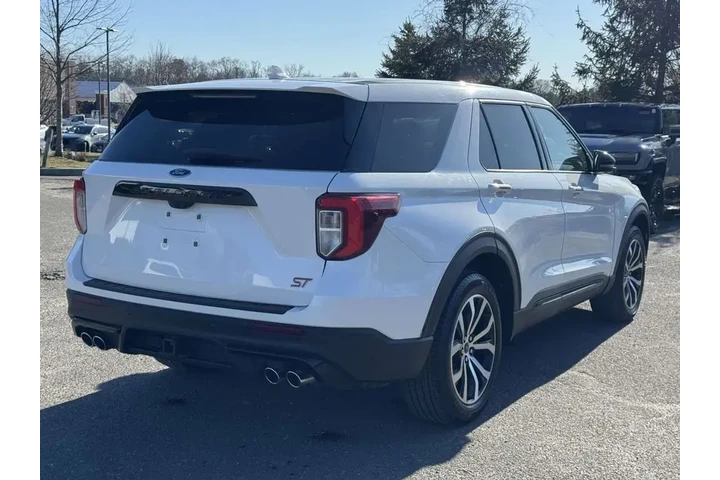 $25900 : Ford Explorer 2021 AWD ST 4d image 6