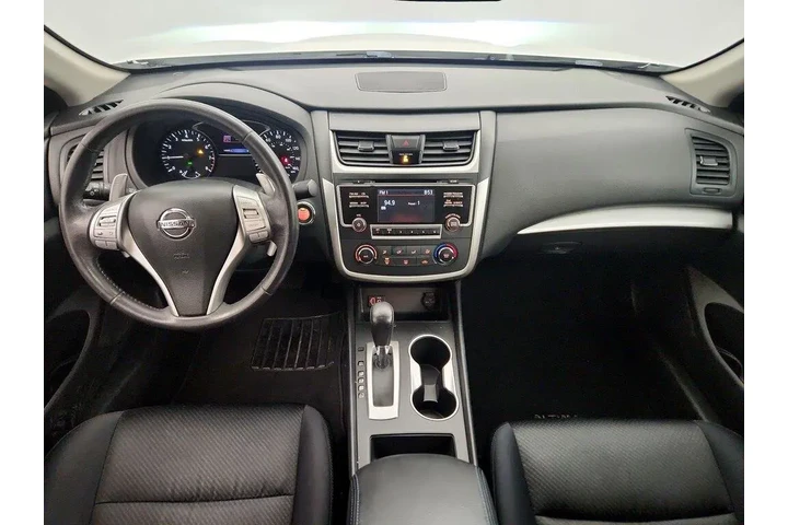 $12599 : Nissan Altima 2017 2.5 SR 4d image 9