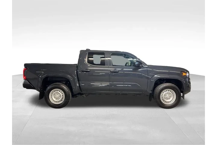 $35988 : Gold Certified 2025 Tacoma SR image 6