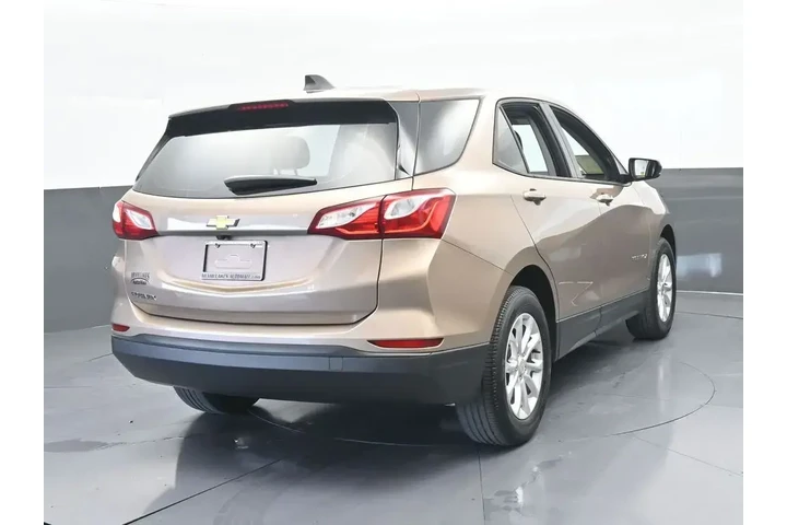 $13899 : Chevrolet Equinox 2019 LS 4d image 5