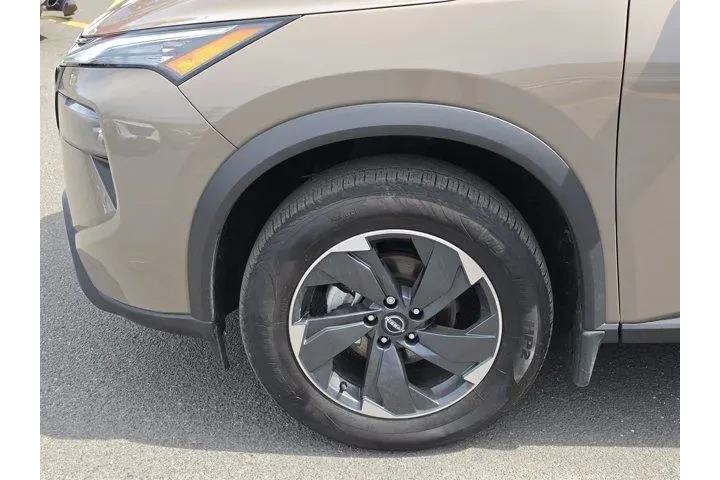 $23777 : Nissan Rogue 2025 AWD SV 4dr image 8