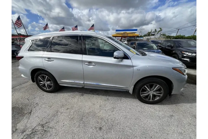 2017 QX60 image 4