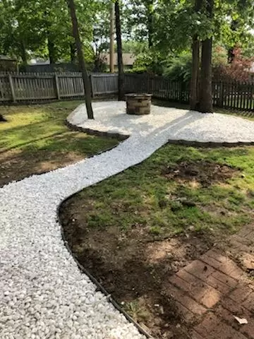 Byron's lawn care & landscapin image 4