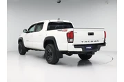 $34998 : Toyota Tacoma 2019 4x4 TRD P thumbnail