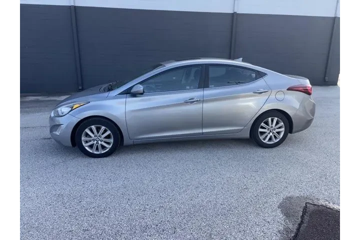 $6995 : Hyundai ELANTRA 2015 SE 4dr image 2