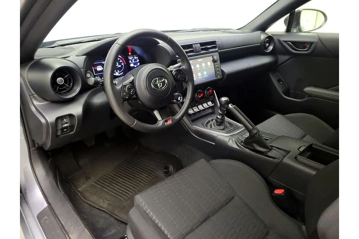 $30998 : Toyota GR86 2023 2dr Coupe 6 image 9