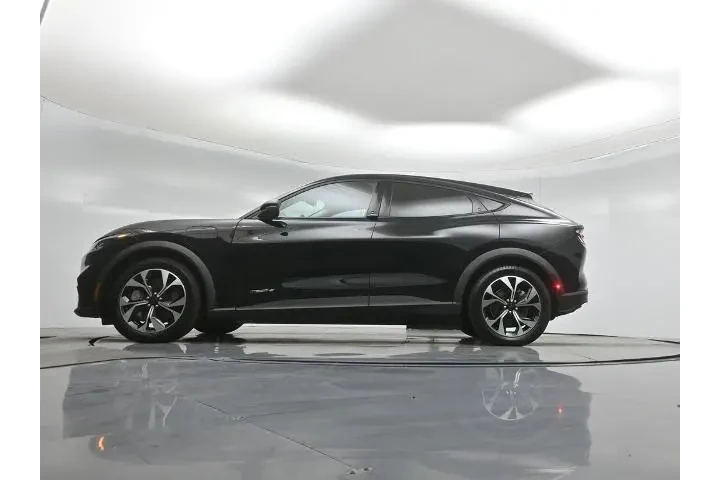 $31827 : Ford Mustang Mach-E 2024 Sel image 7