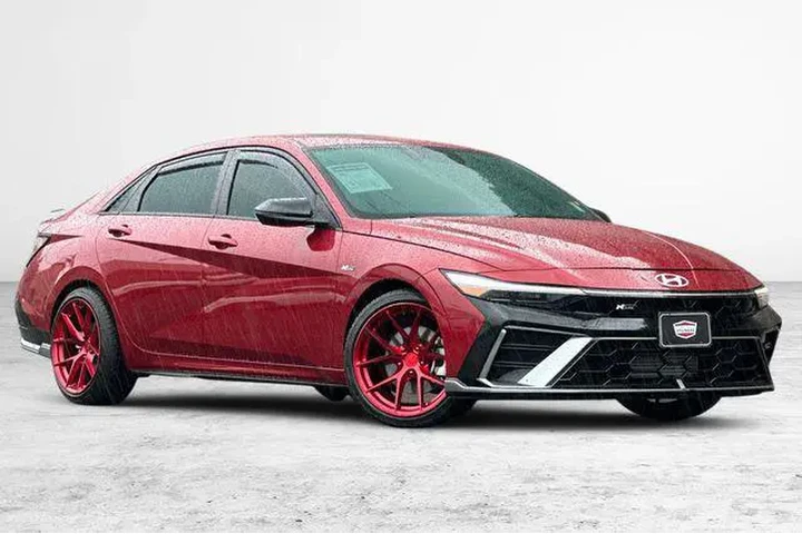 $24490 : Hyundai ELANTRA 2024 N Line image 1