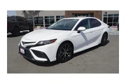 $27984 : 2022 Camry SE Sedan 4D thumbnail