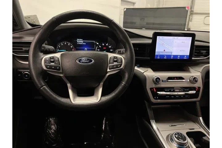 $33990 : Ford Explorer 2023 AWD XLT 4 image 5
