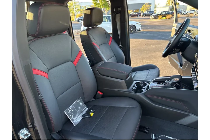 $40000 : 2024 Colorado 4WD Z71 image 4