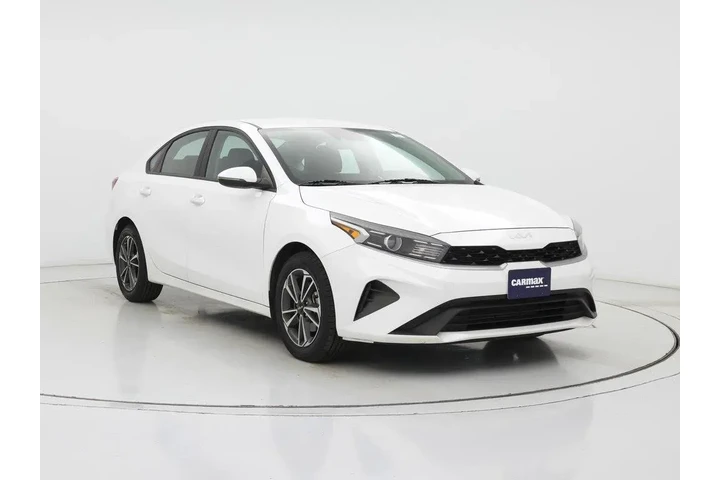 $17998 : Kia Forte 2023 LXS 4dr Sedan image 1