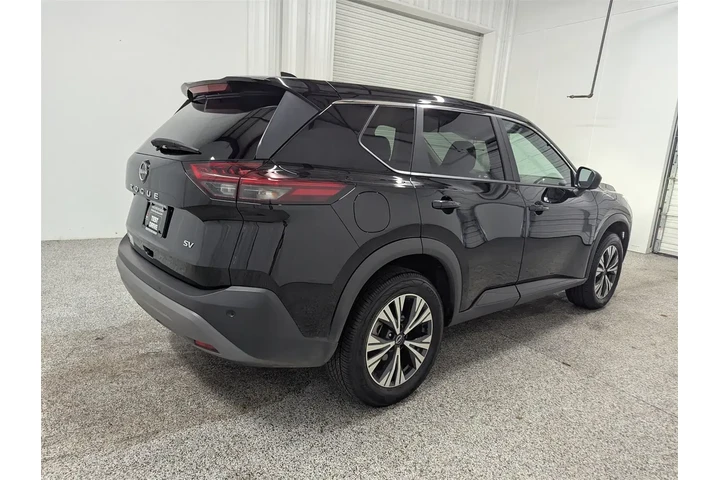 $21997 : Nissan Rogue 2023 SV 4dr Cro image 3