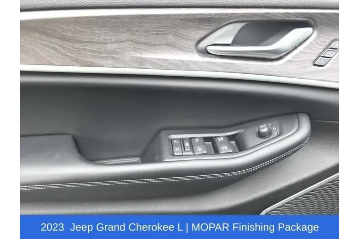 $33225 : Jeep Grand Cherokee L 2023 4 image 7