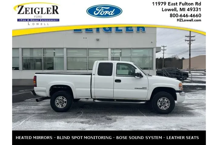 $11995 : GMC Sierra 2500HD 2004 4dr E image 1